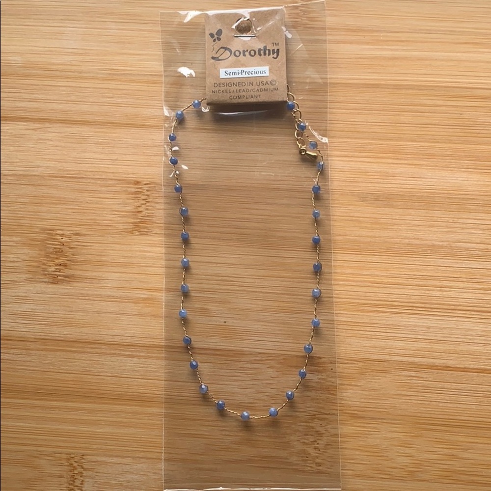 Dainty choker